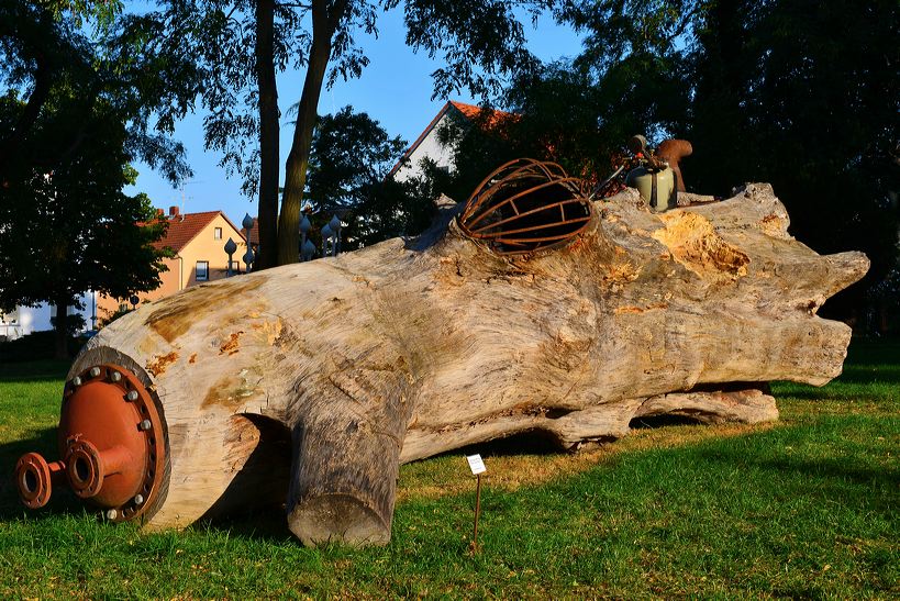 18. Skulpturenpark 2015, der Stadt Mörfelden-Walldorf - Figur und Umwelt