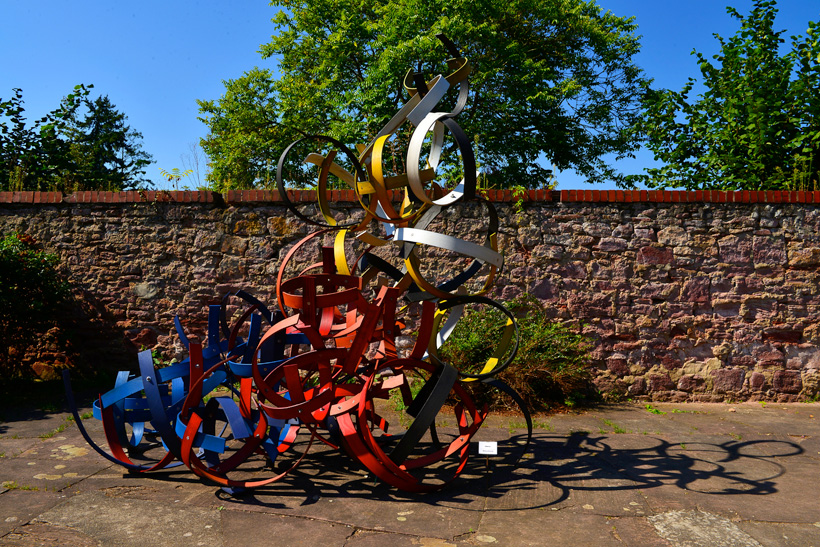 19. Skulpturenpark Mörfelden-Walldorf vom 7. August - 11. September 2016,  im Bürgerpark Mörfelden mit Jules Andrieu - Elvira Chevalier - Jan Douma - Ulrike Gölner - Cornelia Heier - Margret Holz - Thomas Matt - Markus Schmitt - Achim Schroeteler - Franz Stähler - Elizabeth Thallauer - Georg-Friedrich Wolf 