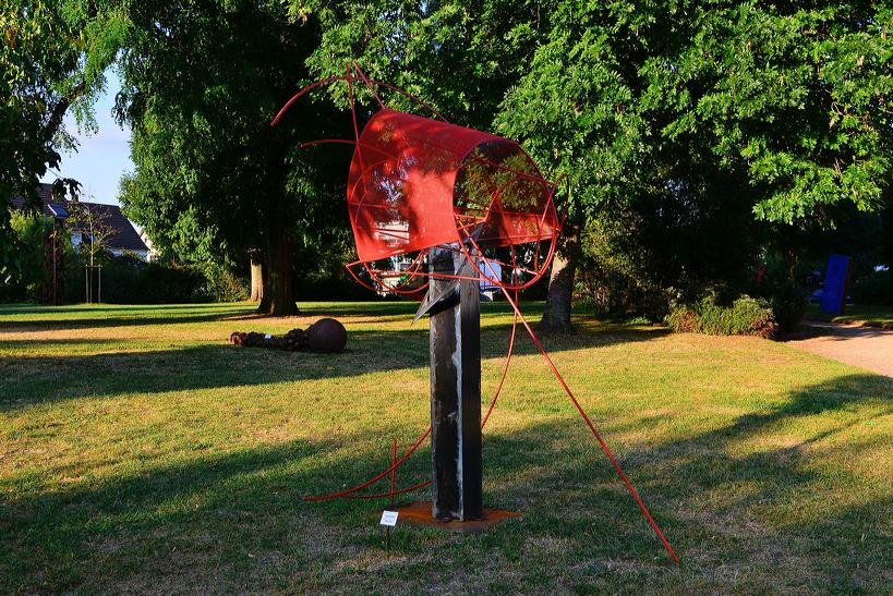 19. Skulpturenpark Mörfelden-Walldorf vom 7. August - 11. September 2016,  im Bürgerpark Mörfelden mit Jules Andrieu - Elvira Chevalier - Jan Douma - Ulrike Gölner - Cornelia Heier - Margret Holz - Thomas Matt - Markus Schmitt - Achim Schroeteler - Franz Stähler - Elizabeth Thallauer - Georg-Friedrich Wolf 