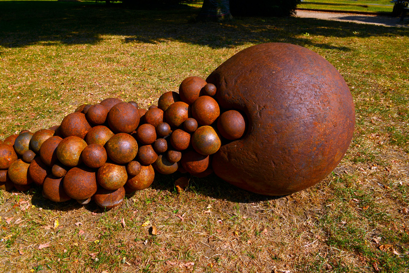 19. Skulpturenpark Mörfelden-Walldorf vom 7. August - 11. September 2016,  im Bürgerpark Mörfelden mit Jules Andrieu - Elvira Chevalier - Jan Douma - Ulrike Gölner - Cornelia Heier - Margret Holz - Thomas Matt - Markus Schmitt - Achim Schroeteler - Franz Stähler - Elizabeth Thallauer - Georg-Friedrich Wolf 