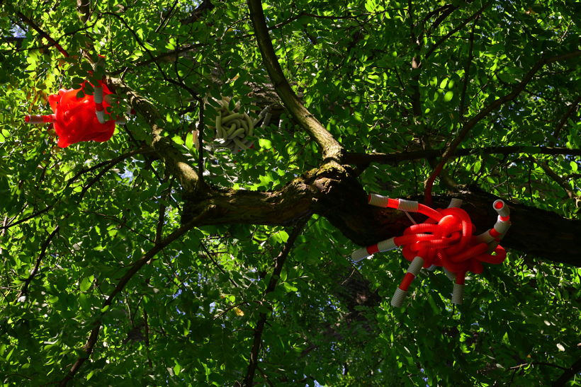 20. Skulpturenpark: Mörfelden-Walldorf mit Jules Andrieu, Lars Karl Becker, Merja Herzog-Hellsten, Isabell Hofmann, Peter Müller, Emilia Neumann, Marco Poblete Young, Felix Rombach, Waldemar Scheck, Lukas Sünder, vom 30. Juli bis 3. September 2017 im Bürgerpark Mörfelden