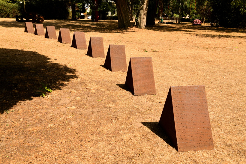 21. Skulpturenpark Mörfelden-Walldorf vom 29. Juli bis 2. September 2018 im Bürgerpark Mörfelden mit Manfred Emmenegger-Kanzler, Christiane Erdmann, Peter Helmstetter, Ernst Günter Herrmann, Paul Hirsch, Wulf Kirschner, Robert Kögel, Jaewon Park, Lothar Steckenreiter, Elizabeth Thallauer, Heide Weidele