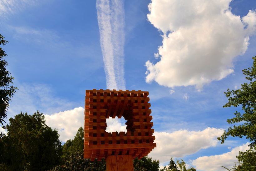 21. Skulpturenpark Mörfelden-Walldorf vom 29. Juli bis 2. September 2018 im Bürgerpark Mörfelden mit Manfred Emmenegger-Kanzler, Christiane Erdmann, Peter Helmstetter, Ernst Günter Herrmann, Paul Hirsch, Wulf Kirschner, Robert Kögel, Jaewon Park, Lothar Steckenreiter, Elizabeth Thallauer, Heide Weidele