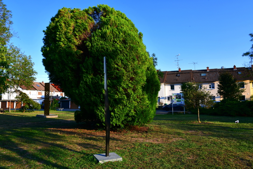 22. Skulpturenpark Mörfelden-Walldorf vom 28. Juli bis 1. September 2019 im Bürgerpark Mörfelden mit Felicithas Arndt, Edgar Diehl, Steve Johnson, Gertraud Hasselbach, Xue Liu, Faxe M. Müller, Stefan Pinl, Thomas Reifferscheid, Felix Rombach und Katrin Trost