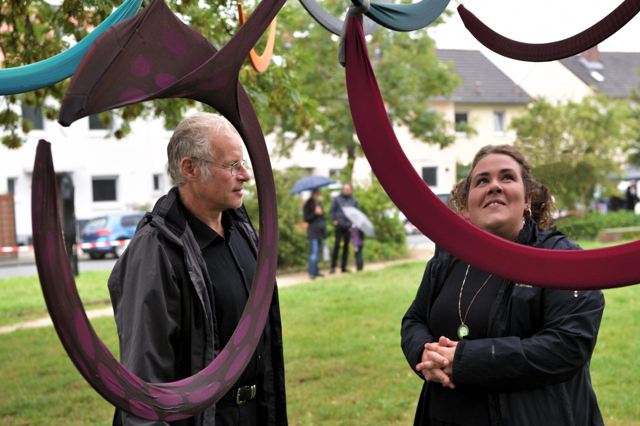 23. Skulpturenpark 2021 Mörfelden-Walldorf vom 4. Juli bis 29. August 2021 im Bürgerpark Mörfelden mit Sascha Boldt  Jens Grundschock  Nicole Jänes Ulrich Jung  Dieter Oehm Katrin Paul Wanda Pratschke  Tanja Röder Petra Scheibe Teplitz und Maximilian Verhas