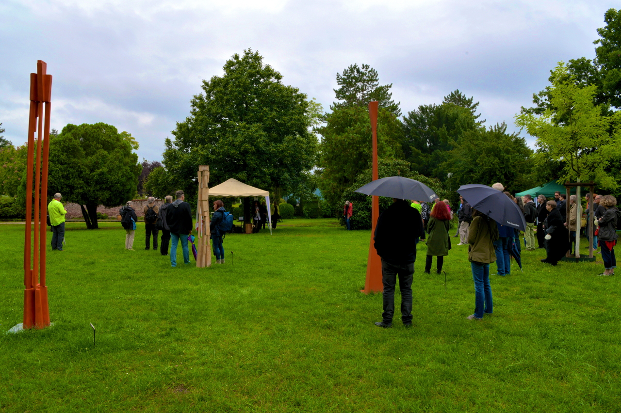 23. Skulpturenpark 2021 Mörfelden-Walldorf vom 4. Juli bis 29. August 2021 im Bürgerpark Mörfelden mit Sascha Boldt Jens Grundschock Nicole Jänes Ulrich Jung Dieter Oehm Katrin Paul Wanda Pratschke Tanja Röder Petra Scheibe Teplitz und Maximilian Verhas