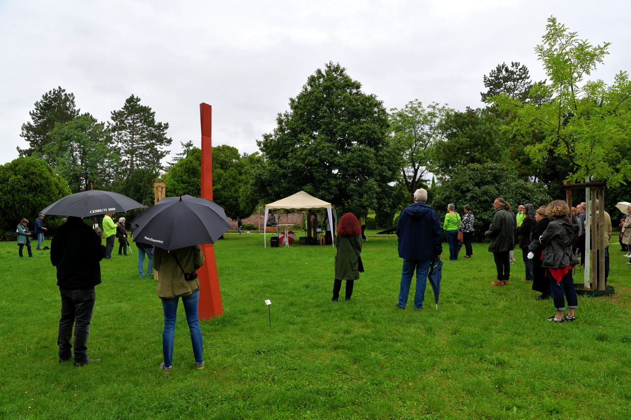 23. Skulpturenpark 2021 Mörfelden-Walldorf vom 4. Juli bis 29. August 2021 im Bürgerpark Mörfelden mit Sascha Boldt Jens Grundschock Nicole Jänes Ulrich Jung Dieter Oehm Katrin Paul Wanda Pratschke Tanja Röder Petra Scheibe Teplitz und Maximilian Verhas