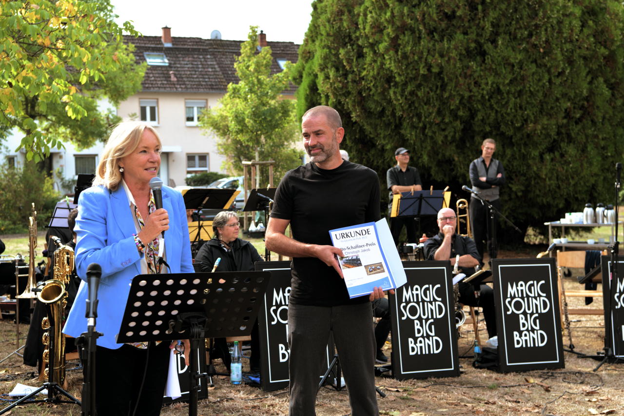 24. Skulpturenpark 2022 in 64546 Mörfelden-Walldorf Blumenstraße vom 17 Juli bis 11. September 2022 im Bürgerpark Mörfelden mit Arhun Aksakal - Winfried Becker - Christoph Jakob - Faxe M. Müller - Ghaku Okazaki - Anna Schimkat - Catharina Szonn - Martin Wenzel - Matthias Will