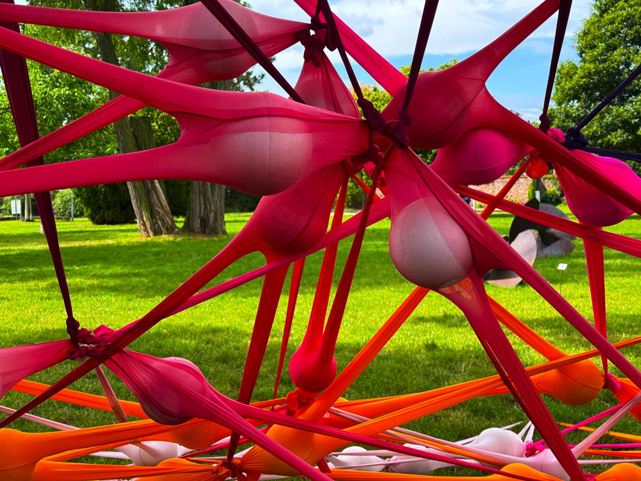 27.Skulpturenpark 2025 Vom 20. Juli bis 7. September 2025 im Bürgerpark Mörfelden in einem Open-Air-Ausstellungsraum mit Skulptur und Objektkunst.