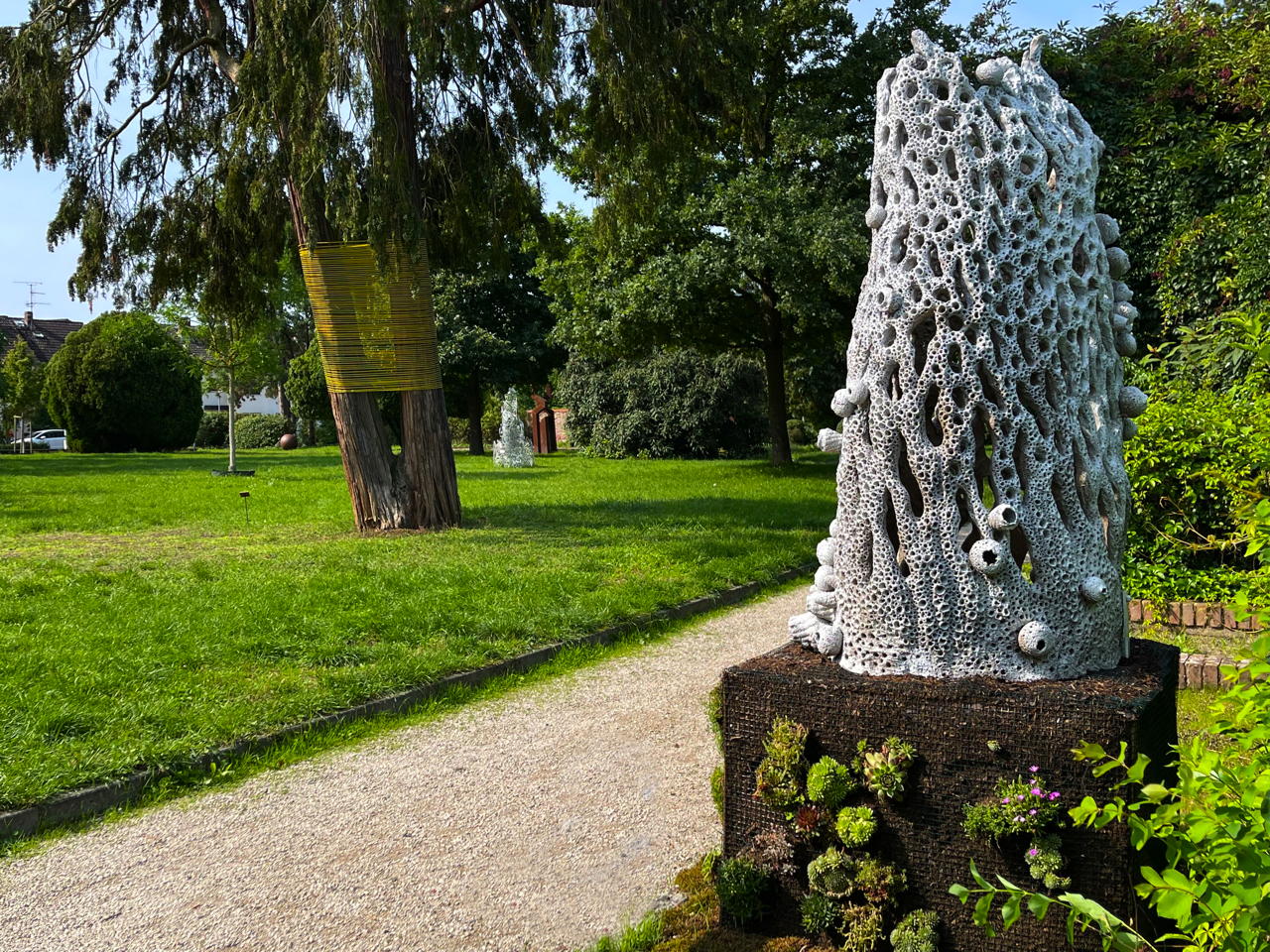 27.Skulpturenpark 2025 Vom 20. Juli bis 7. September 2025 im Bürgerpark Mörfelden in einem Open-Air-Ausstellungsraum mit Skulptur und Objektkunst.