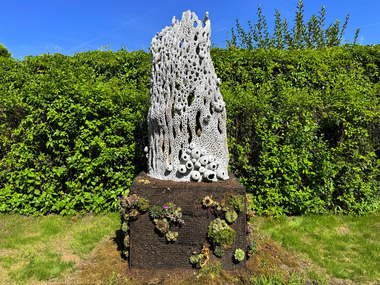 27.Skulpturenpark 2025 Vom 20. Juli bis 7. September 2025 im Bürgerpark Mörfelden in einem Open-Air-Ausstellungsraum mit Skulptur und Objektkunst.