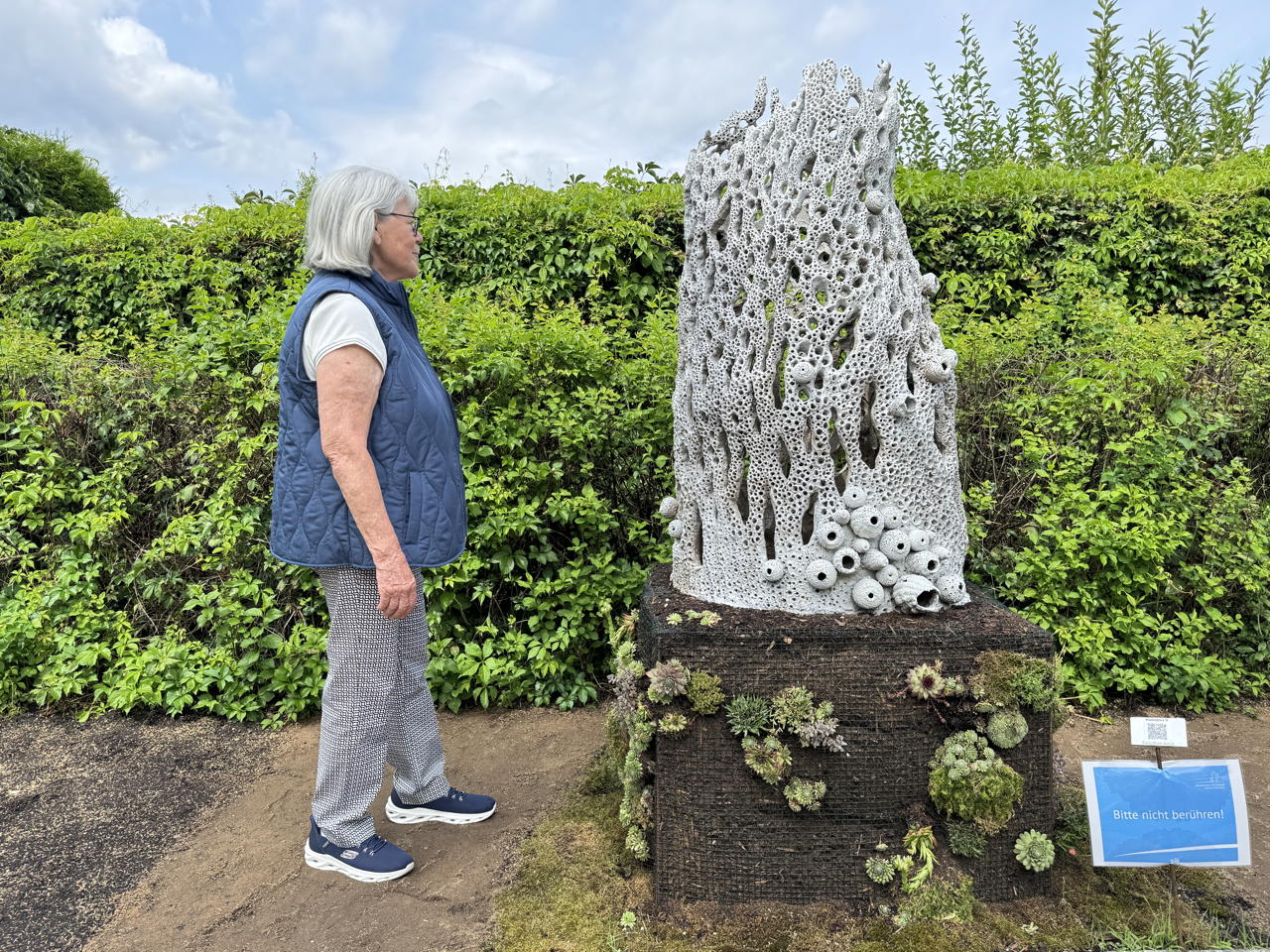 27.Skulpturenpark 2025 Vom 20. Juli bis 7. September 2025 im Bürgerpark Mörfelden in einem Open-Air-Ausstellungsraum mit Skulptur und Objektkunst.