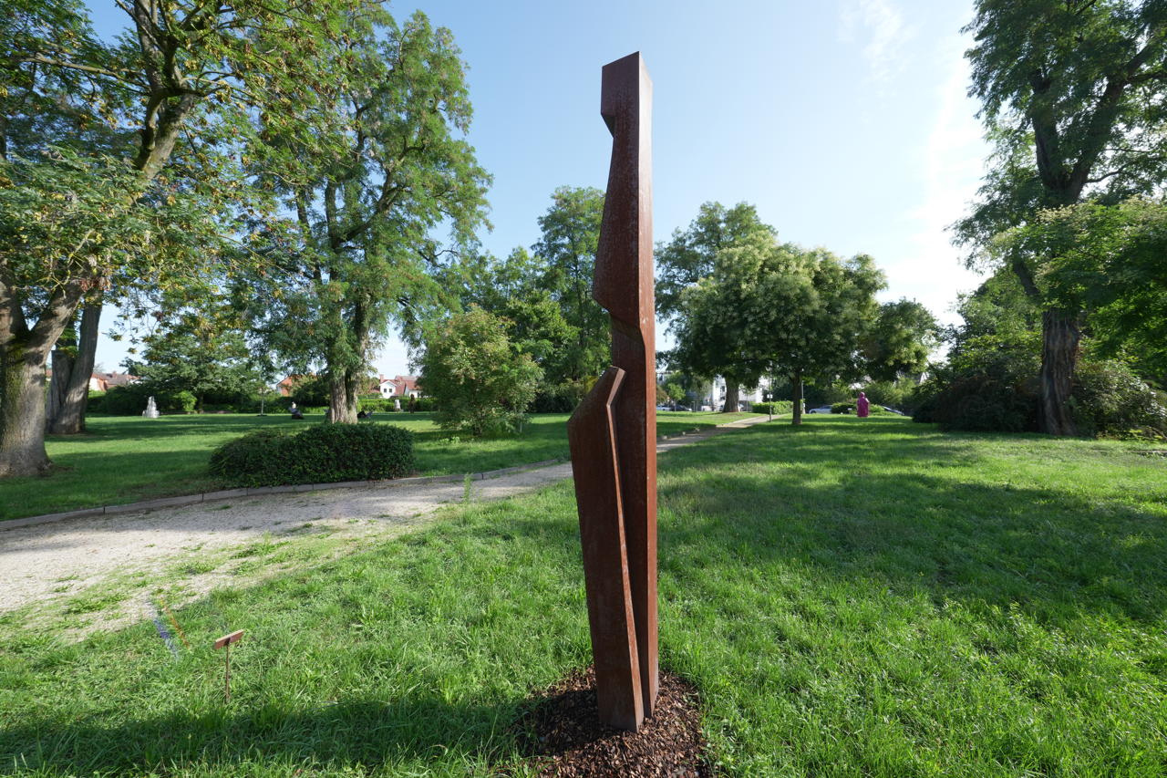 27.Skulpturenpark 2025 Vom 20. Juli bis 7. September 2025 im Bürgerpark Mörfelden in einem Open-Air-Ausstellungsraum mit Skulptur und Objektkunst