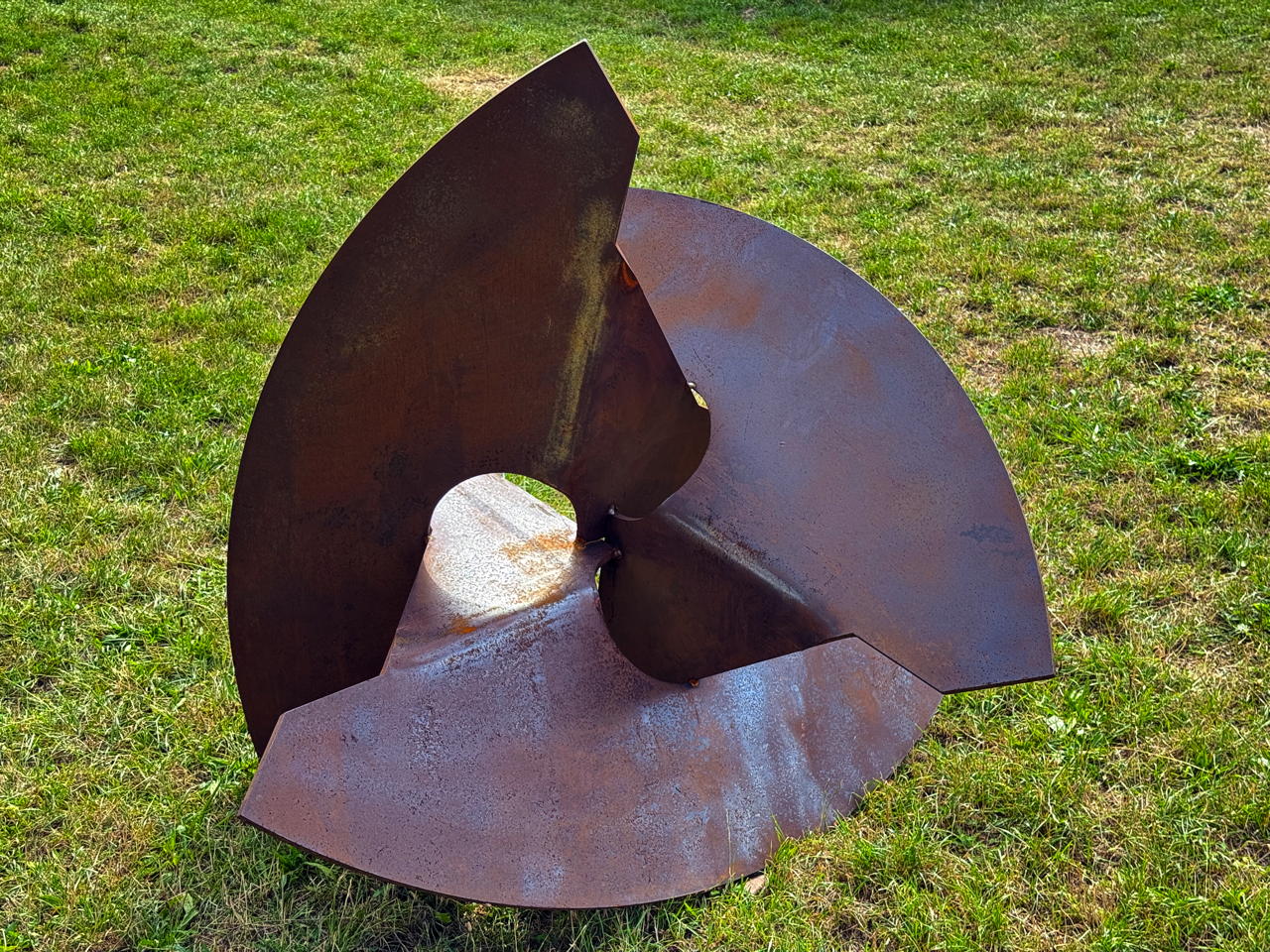 27.Skulpturenpark 2025 Vom 20. Juli bis 7. September 2025 im Bürgerpark Mörfelden in einem Open-Air-Ausstellungsraum mit Skulptur und Objektkunst.