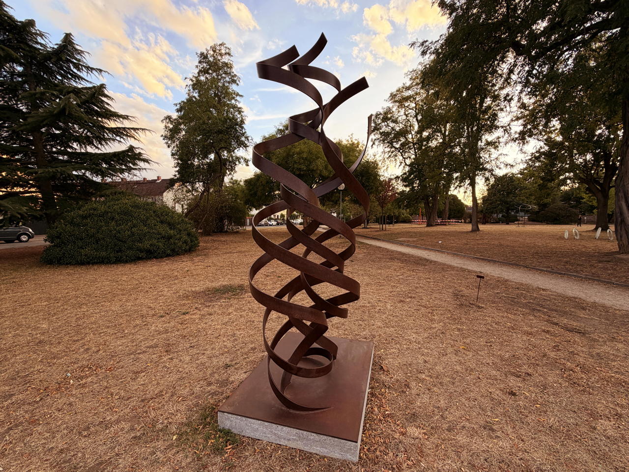 28. Skulpturenpark 2026 Vom 26. Juli bis 6. September 2026 im Bürgerpark Mörfelden in einem Open-Air-Ausstellungsraum mit Skulptur und Objektkunst.