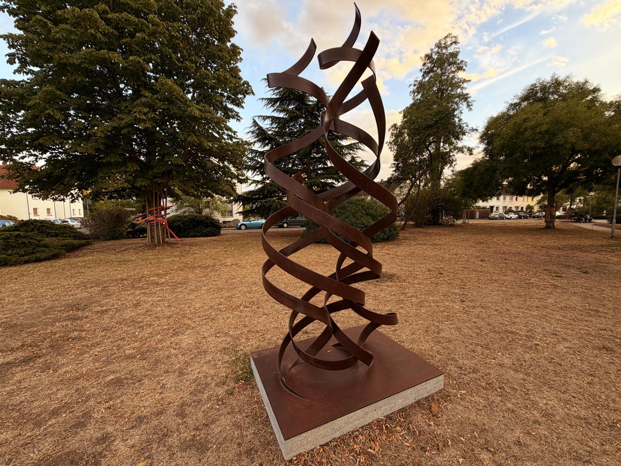 28. Skulpturenpark 2026 Vom 26. Juli bis 6. September 2026 im Bürgerpark Mörfelden in einem Open-Air-Ausstellungsraum mit Skulptur und Objektkunst.