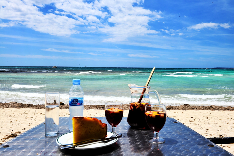 Summertime Sommertime Reisen Strand  Essen und Trinken