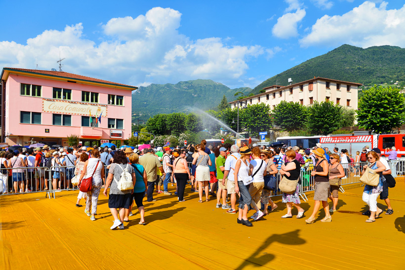 The Floating Piers, Lake Iseo Italiy, 2014 - 2016 Christo and Jeanne-Claude