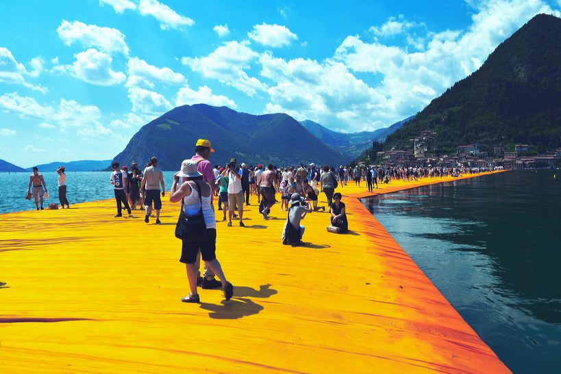 The Floating Piers, Lake Iseo Italiy, 2014 - 2016 Christo and Jeanne-Claude