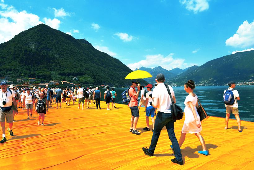 The Floating Piers, Lake Iseo Italiy, 2014 - 2016 Christo and Jeanne-Claude