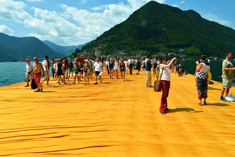The Floating Piers, Lake Iseo Italiy, 2014 - 2016 Christo and Jeanne-Claude