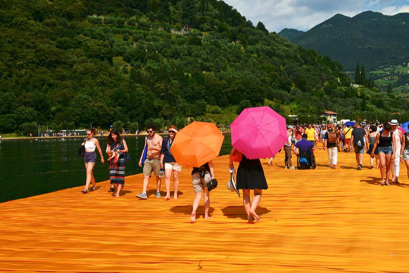 The Floating Piers, Lake Iseo Italiy, 2014 - 2016 Christo and Jeanne-Claude