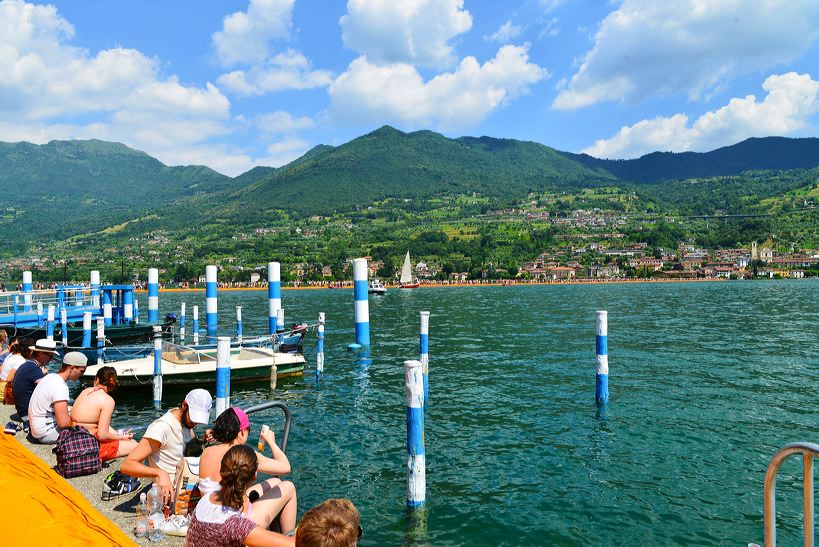 The Floating Piers, Lake Iseo Italiy, 2014 - 2016 Christo and Jeanne-Claude