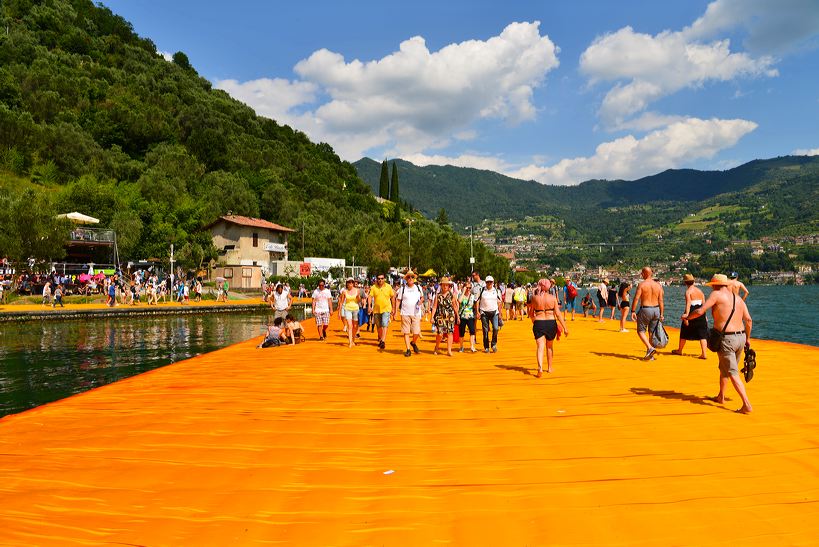 The Floating Piers, Lake Iseo Italiy, 2014 - 2016 Christo and Jeanne-Claude