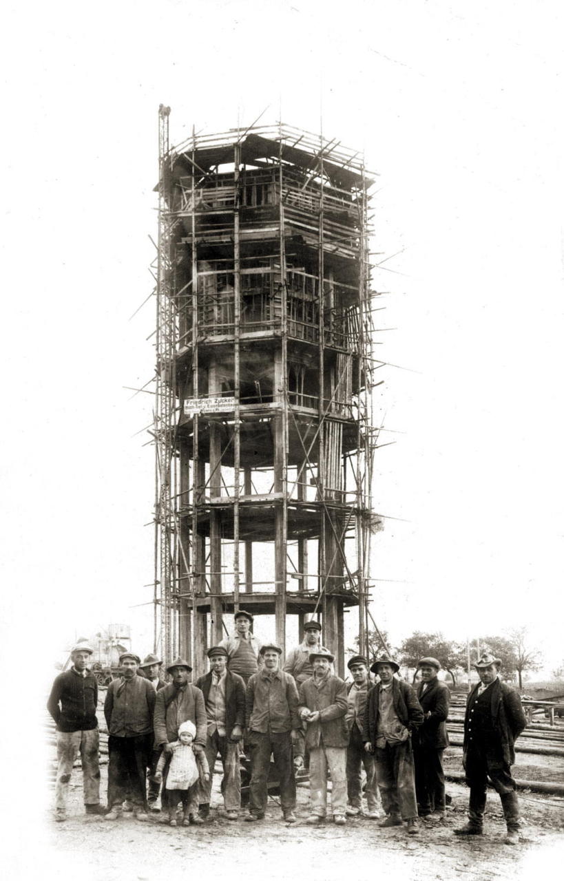 Wasserturm Mörfelden-Walldorf der Wasserturm ist das Wahrzeichen von Mörfelden an der Frankfurter Straße
