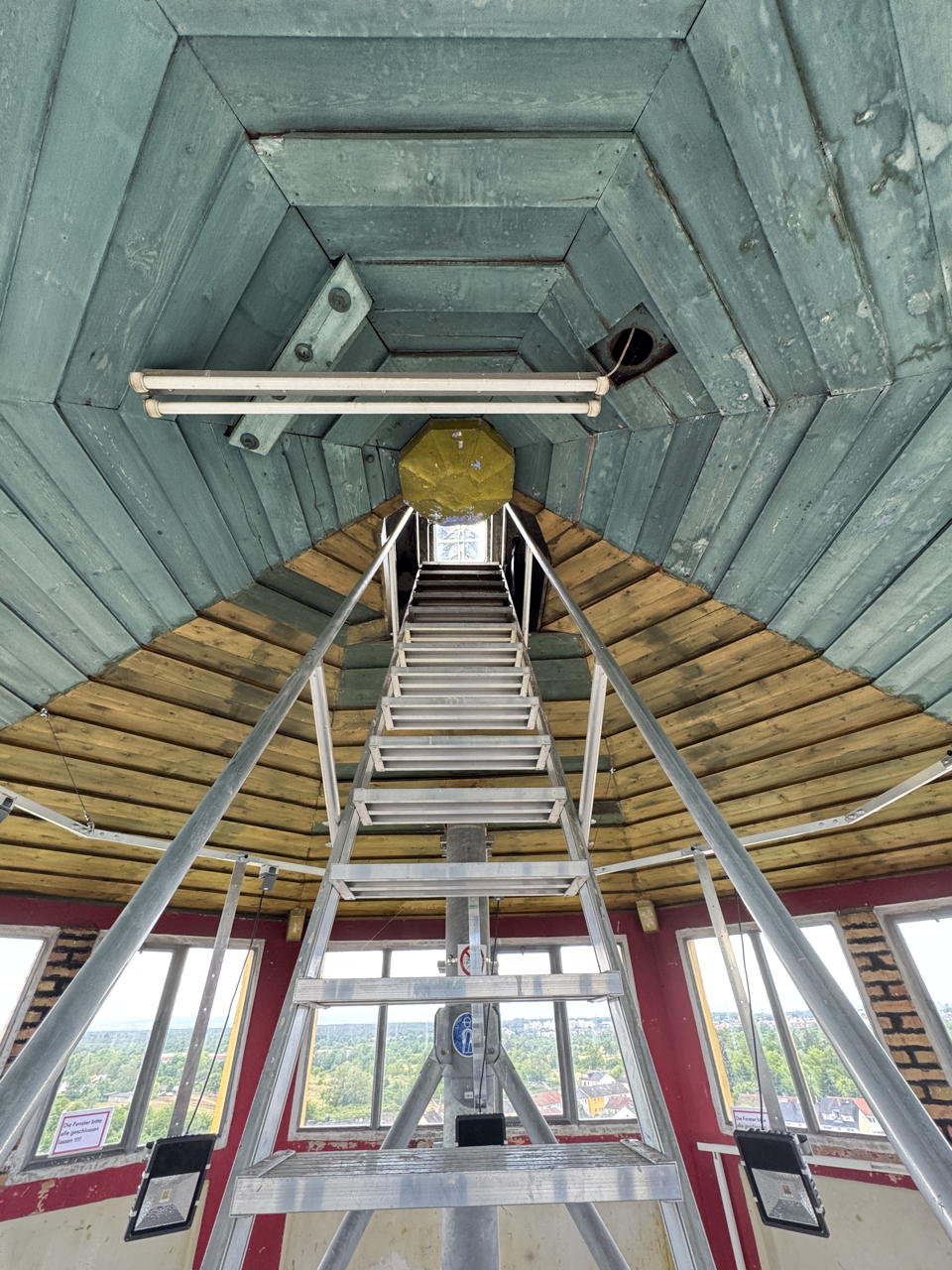 Wasserturm Mörfelden-Walldorf der Wasserturm ist das Wahrzeichen von Mörfelden an der Frankfurter Straße