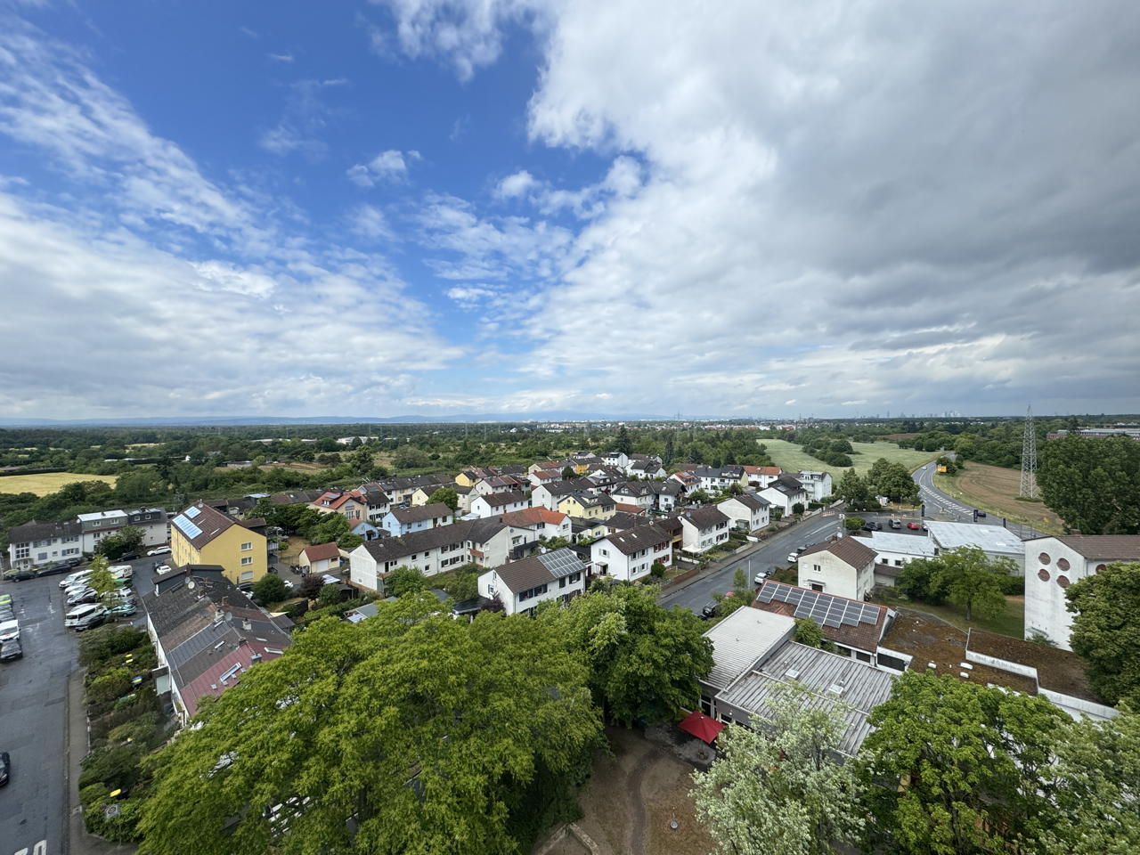 Wasserturm Mörfelden-Walldorf der Wasserturm ist das Wahrzeichen von Mörfelden an der Frankfurter Straße