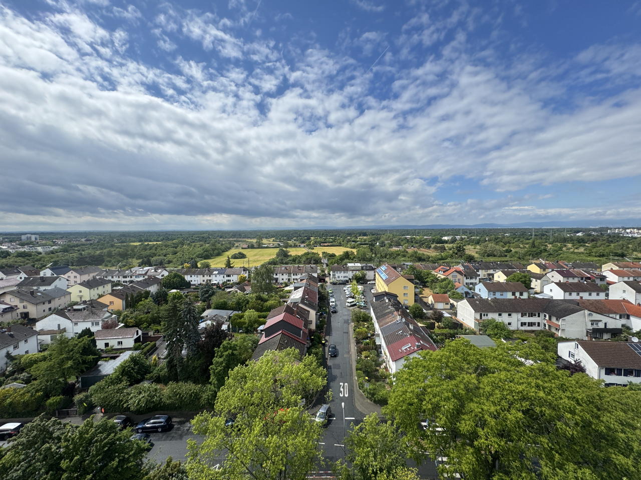 Wasserturm Mörfelden-Walldorf der Wasserturm ist das Wahrzeichen von Mörfelden an der Frankfurter Straße