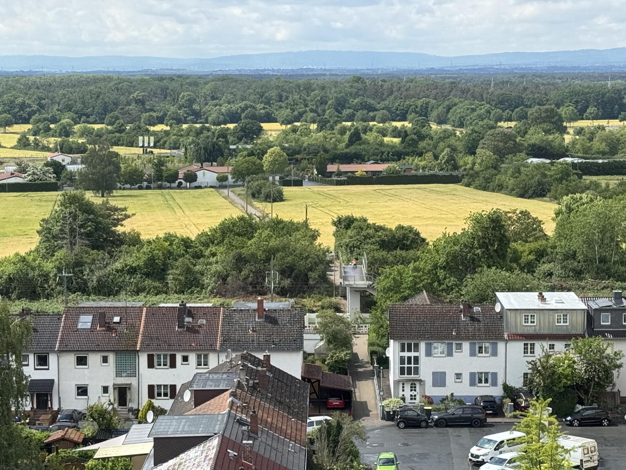 Wasserturm Mörfelden-Walldorf der Wasserturm ist das Wahrzeichen von Mörfelden an der Frankfurter Straße