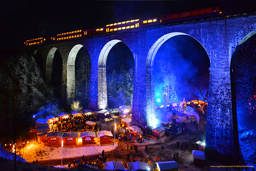 Weihnachtsmarkt 2015 in der Ravennaschlucht einer der vermutlich schönsten Weihnachtsmärkte Deutschlands im Hochschwarzwald am Hofgut Sternen