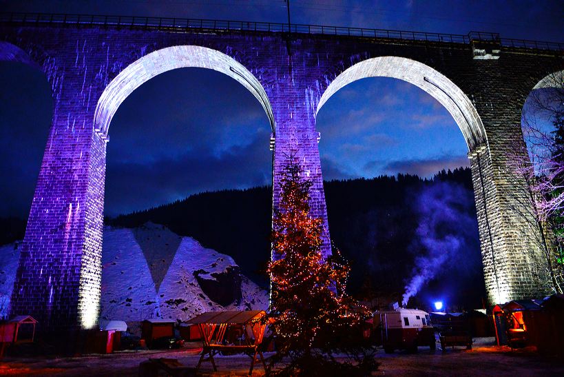 Weihnachtsmarkt 2015 in der Ravennaschlucht, einer der vermutlich schönsten Weihnachtsmärkte Deutschlands im Hochschwarzwald am Hofgut Sternen