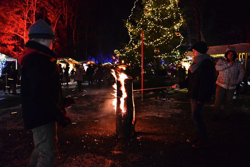 Weihnachtsmarkt 2015 in der Ravennaschlucht, einer der vermutlich schönsten Weihnachtsmärkte Deutschlands im Hochschwarzwald am Hofgut Sternen