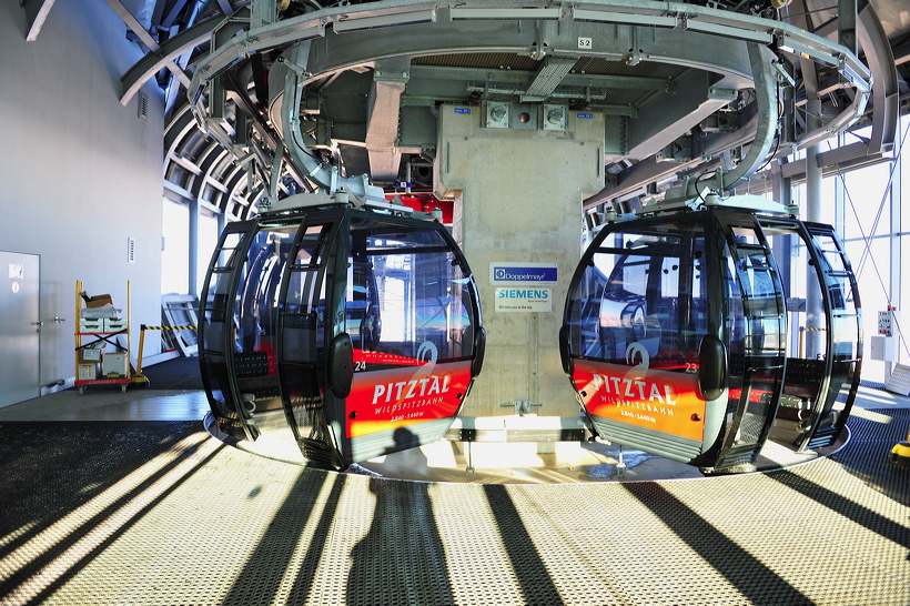 Wildspitzbahn mit Cafe 3.440 im Pitztal Tirol