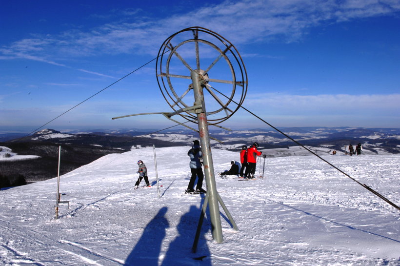 Winterzauber Wasserkuppe Rhön Ski- und Rodelarena und Paragliding.