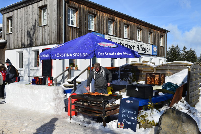 Winterzauber Wasserkuppe Rhön Ski- und Rodelarena und Paragliding.