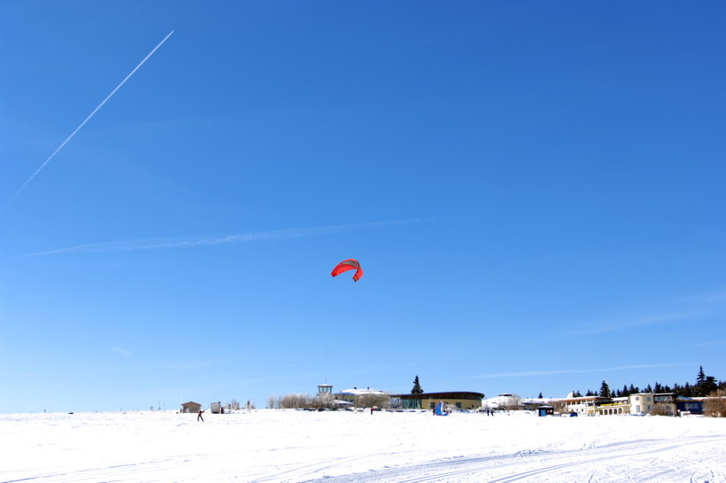 Winterzauber Wasserkuppe Rhön Ski- und Rodelarena und Paragliding.