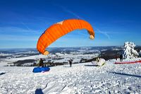 Winterzauber Wasserkuppe Rhön Ski- und Rodelarena und Paragliding.