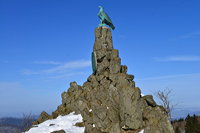 Winterzauber Wasserkuppe Rhön Ski- und Rodelarena und Paragliding.