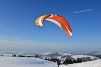 Winterzauber Wasserkuppe Rhön Ski- und Rodelarena und Paragliding.